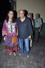 Mahesh Bhatt, Soni Razdan at Student of the year special screening in PVR, Mumbai on 18th Oct 2012 (65).JPG